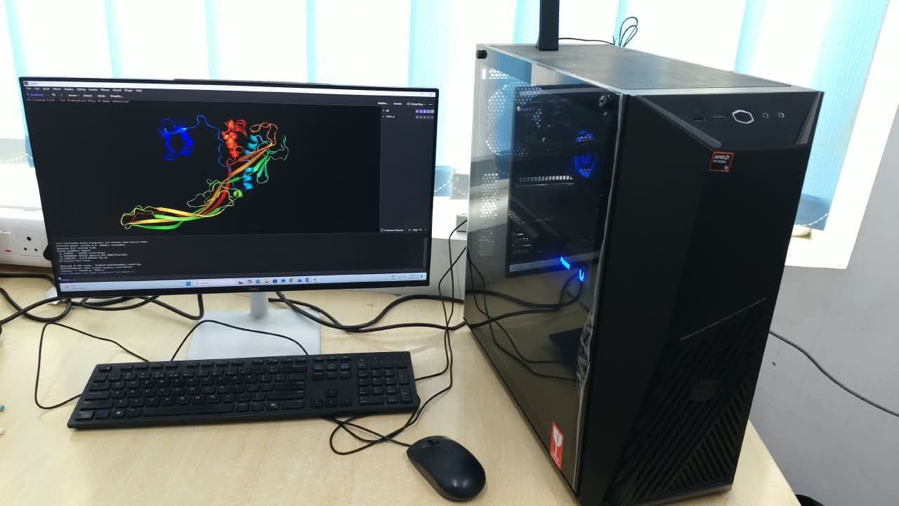 Bioinformatics Workstation in the Research Hub lab