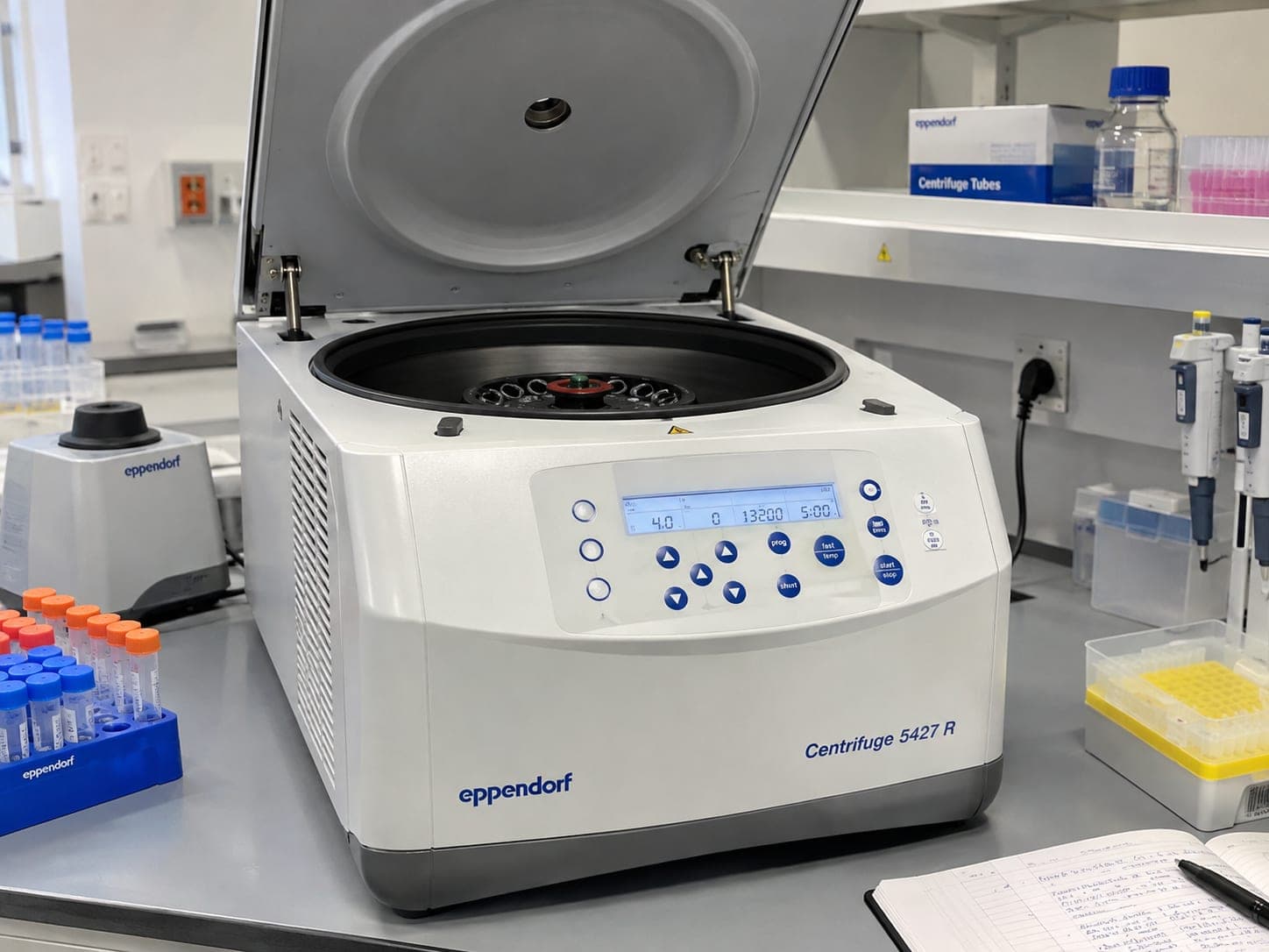 Refrigerated High-Speed Centrifuge in the Research Hub lab